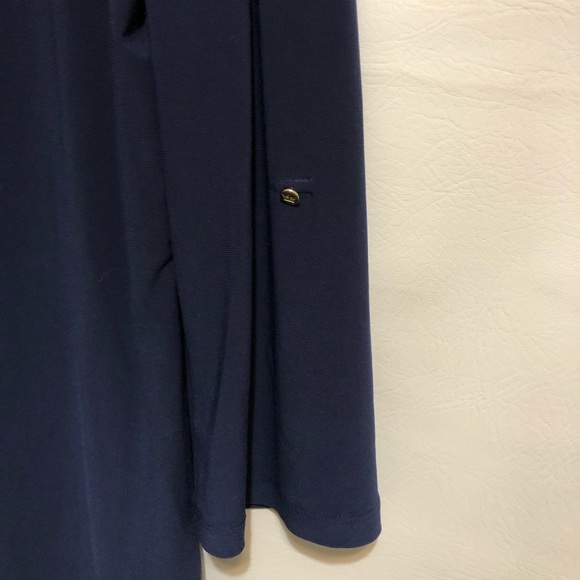 Chaus hi-lo shirt Navy lace up front sz M NWOT - Picture 4 of 8